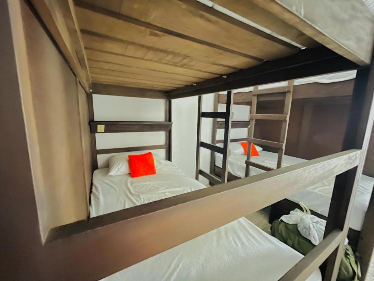 Los Muertos Hostal 푸에르토 발라타 외부 사진